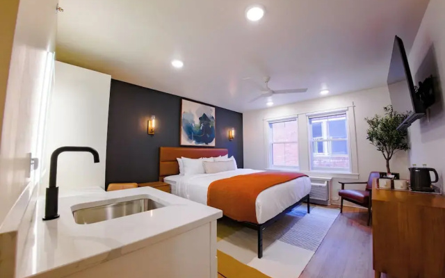 The 1850 Hotel