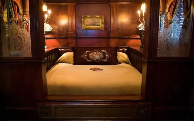 Rivertown Inn