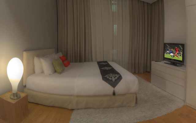 Golden Triangle Suites by Mondo