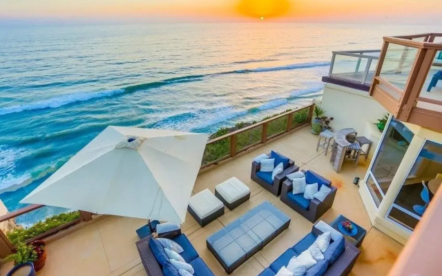 Surf House 3 Bedroom Home