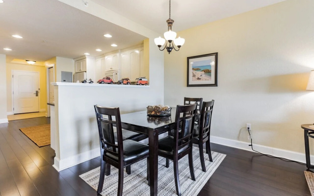 Harbourside Marker 33