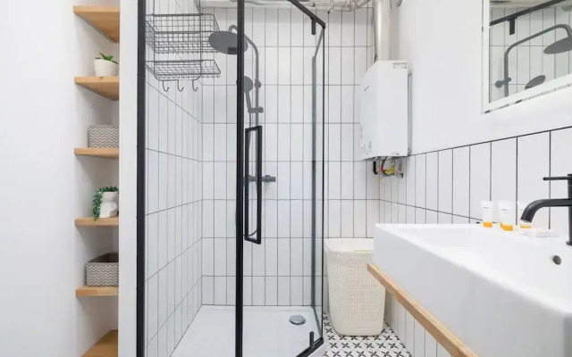 Two-bedroom Strzelców 9 by Renters