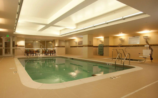 Courtyard by Marriott Lincoln Downtown