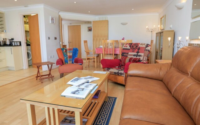 5 Thurlestone Beach