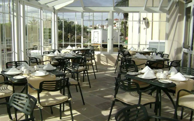 The Calders Hotel & Conference Centre