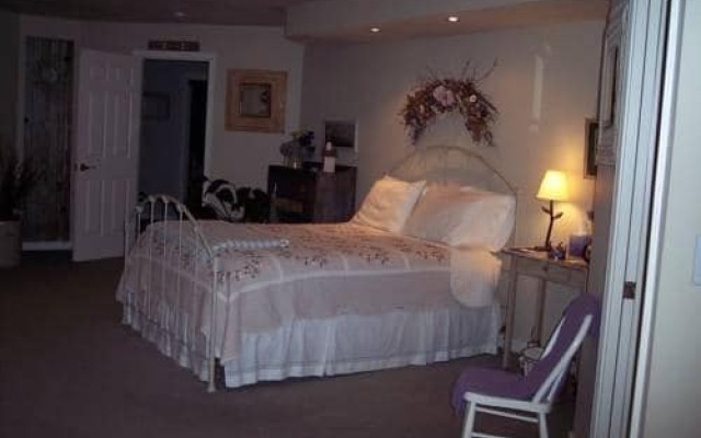 The Country Cedar Inn