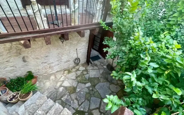 Juliet Suite Studio in Dhoros