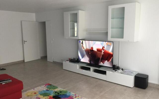CHAMBRE a louer vue sur seine