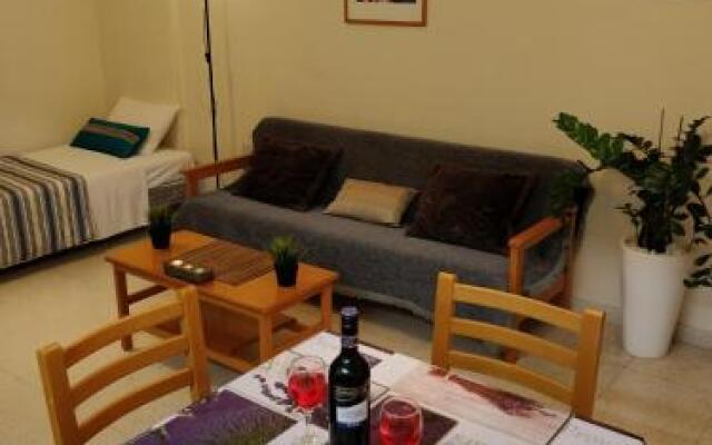 Demetris Apartments