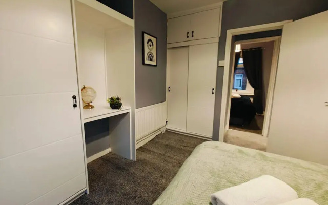 2BR Fortuna Meadow in Belfast