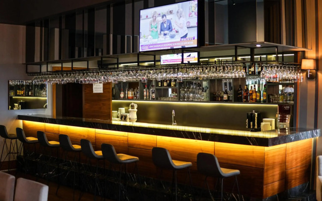 Yayoba Hotel