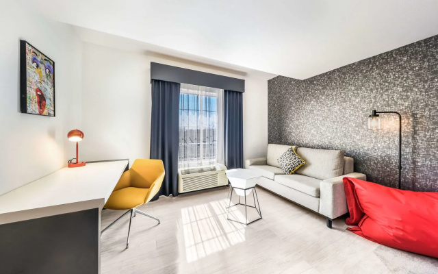 Hy-Lo Hotel