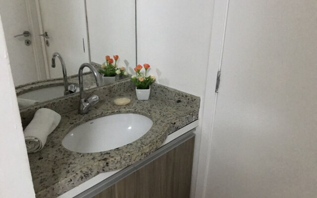 03 opções TOP de apartamentos no melhor da praia do Futuro, TERREO, FRENTE A PISCINA, BEM DECORADOS, ATE 10 HOSPEDES, WIFI SHOW no VG FUN