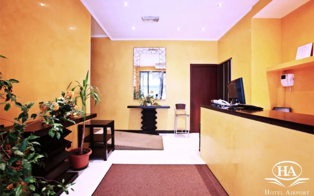 Airport Hotel