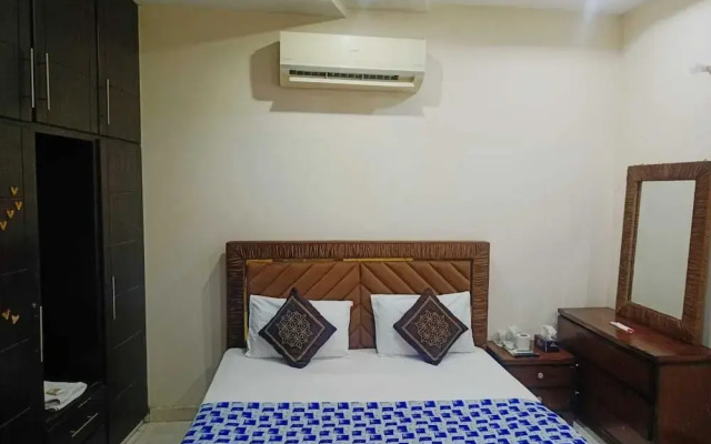Light Family Couple Guest House