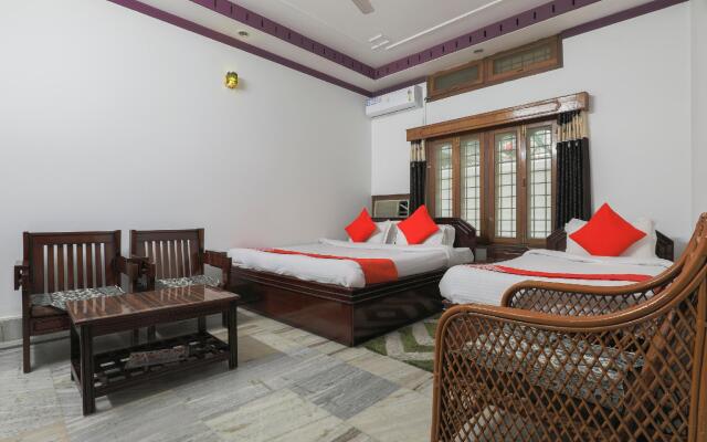 OYO 70029 Super Star Lodge