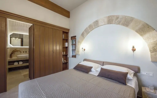 Spanish Knights Inn