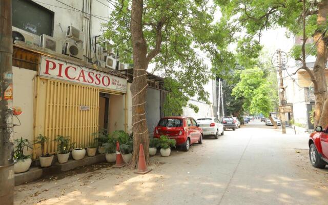 The Picasso Residency Hotel BnB