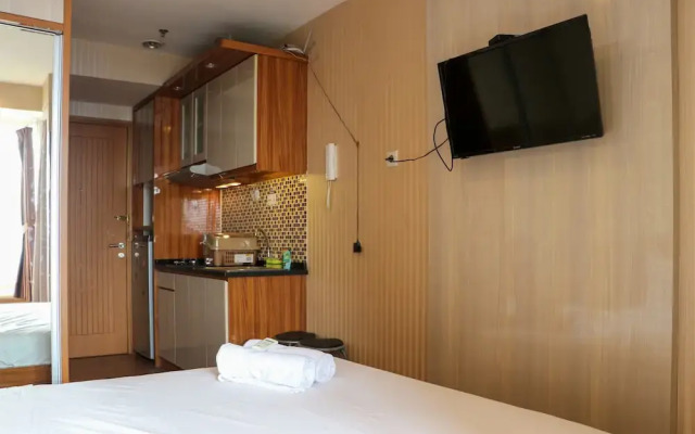 Cozy And Simply Studio At Cinere Bellevue Suites Apartment