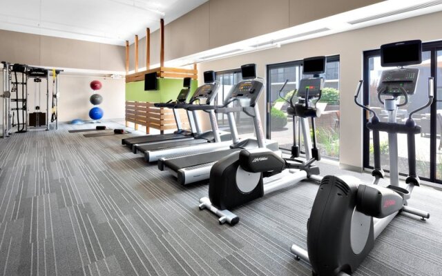 Courtyard Pittsburgh Airport