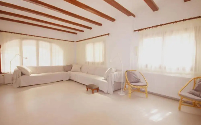 Rosal in El Tosalet With 5 Bedrooms and 3 Bathrooms