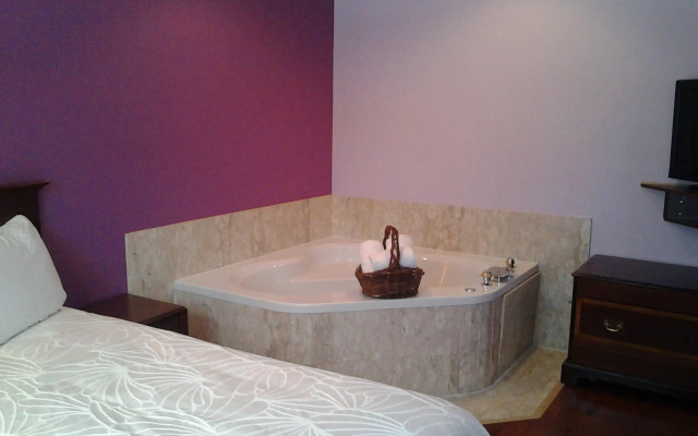 Lakeshore Suites