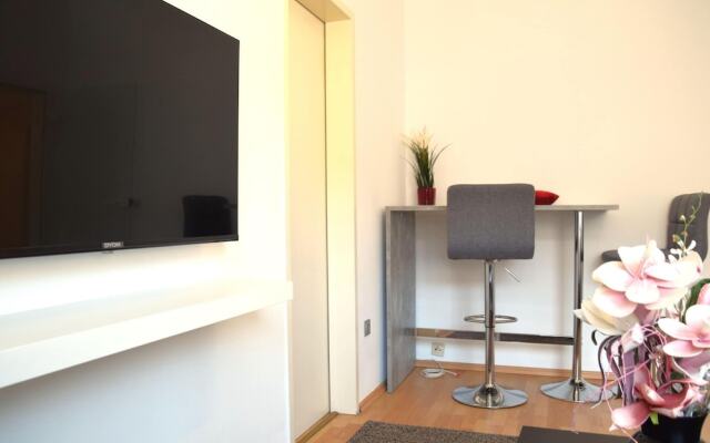 Cosy Apartment in Oberhausen With Balcony