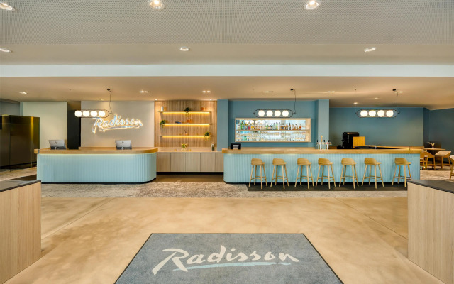 Park Inn by Radisson Brussels Centre Midi