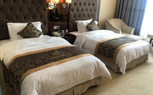 Royal Prince Hotel