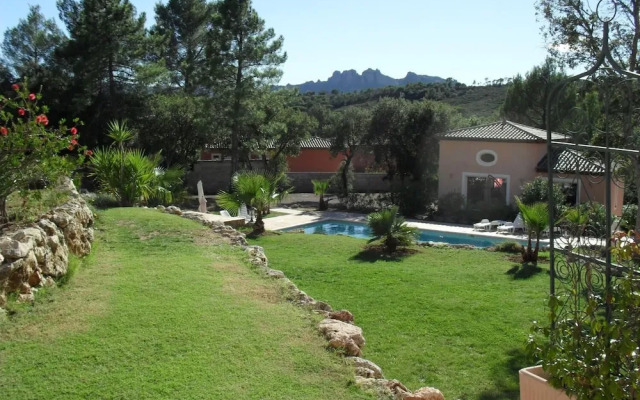 Chambres d'Hôtes Mas des lys