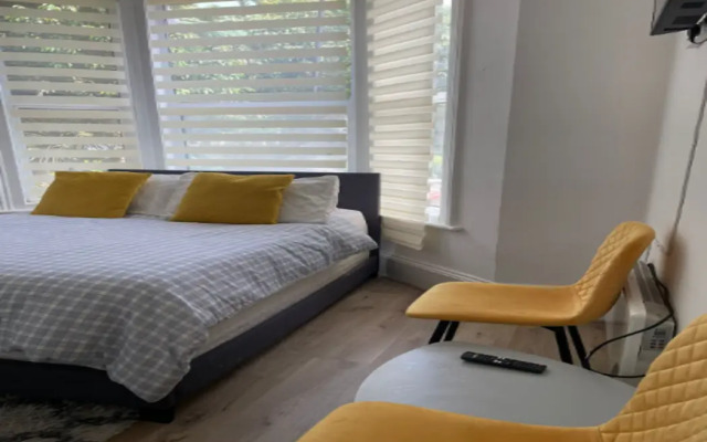 OYO Tottenham Stadium Stays