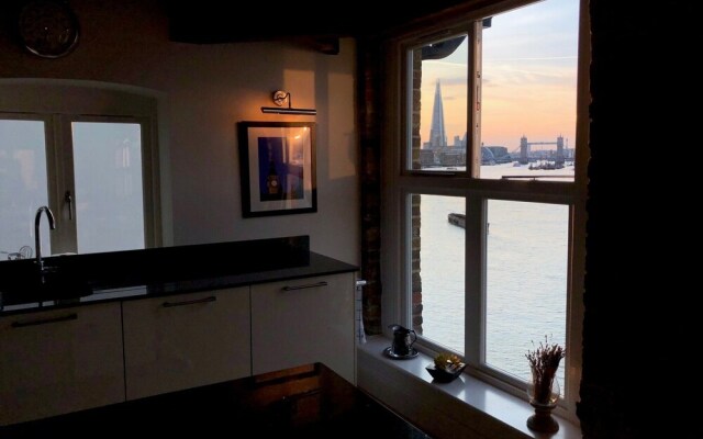 Riverside Penthouse Apartment