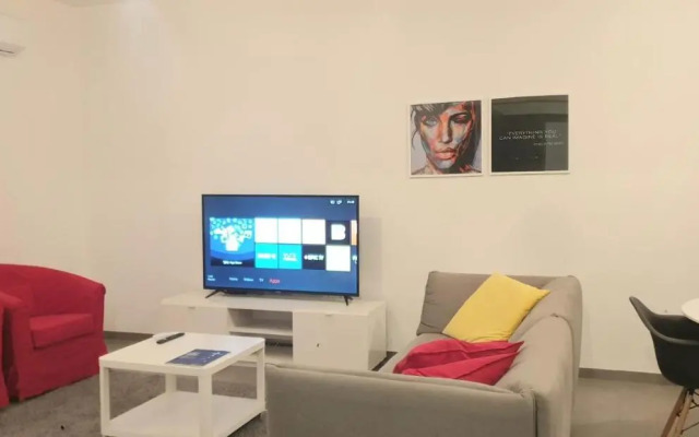 Superla Luxury Apartment (Breakbooking-Cy)