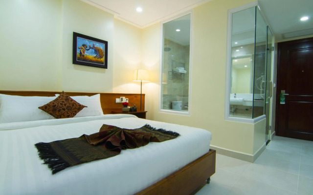 Rose Emerald Hotel