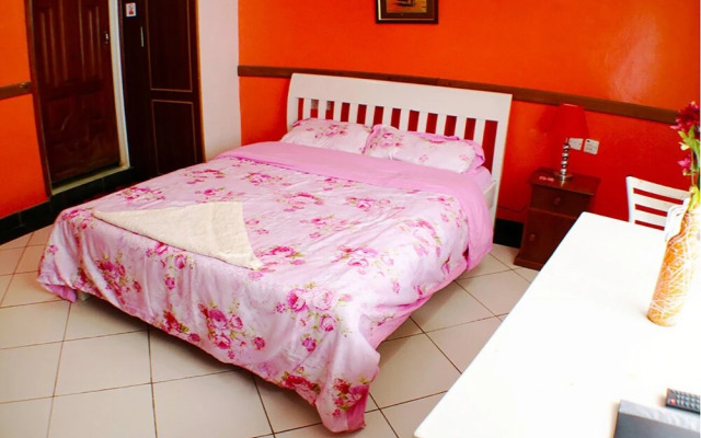 Red Buffalo House Hotel