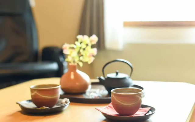 Sapporo-ENJU Shiroishi House