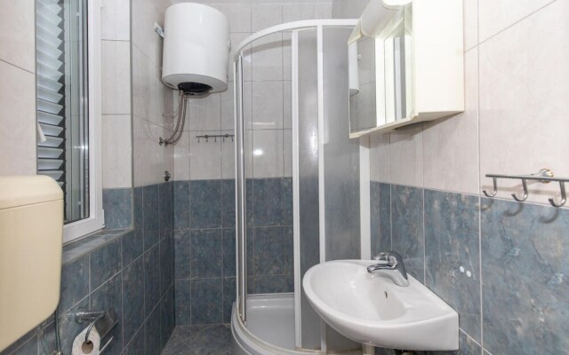 Awesome Apartment in Klek With 2 Bedrooms and Wifi