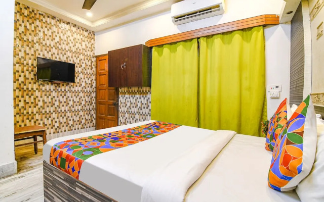 Fabexpress Avenue Villa