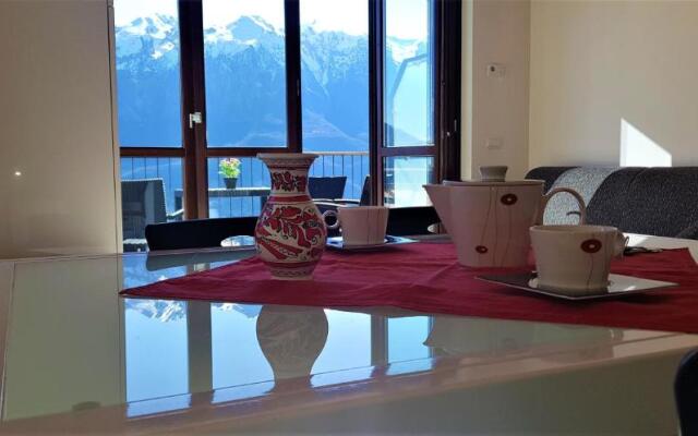 La Quiete 58 Maisonette Lake view by Gardadomusmea