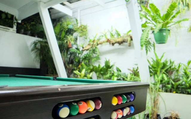 Humble Hut Hostel