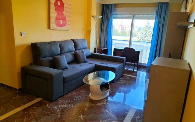 Piso turístico en Granada. Zona Palacio Deportes