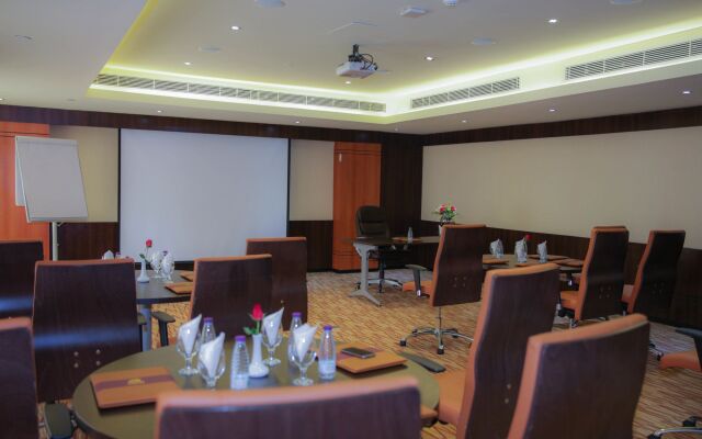 Plaza inn Business Hotel