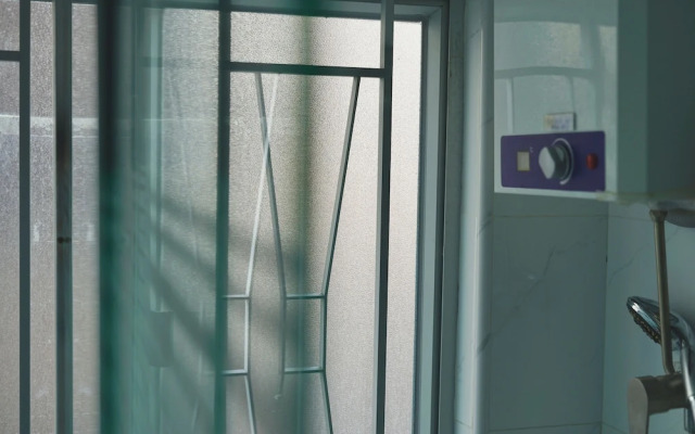 Waveflo Hostel