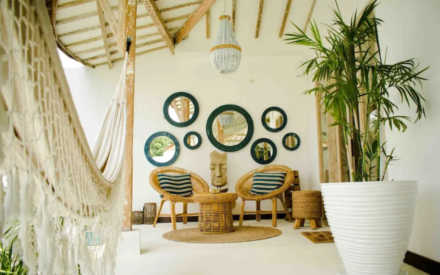 De'Coco Villa and Suites