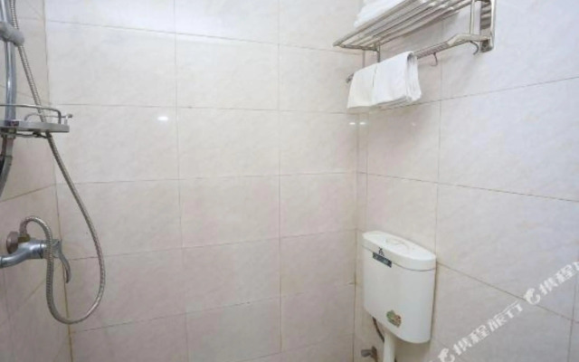 Lvyun Hotel