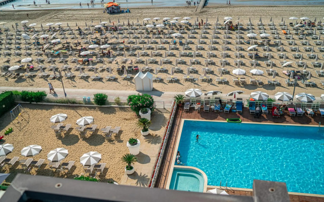 Hotel Astor