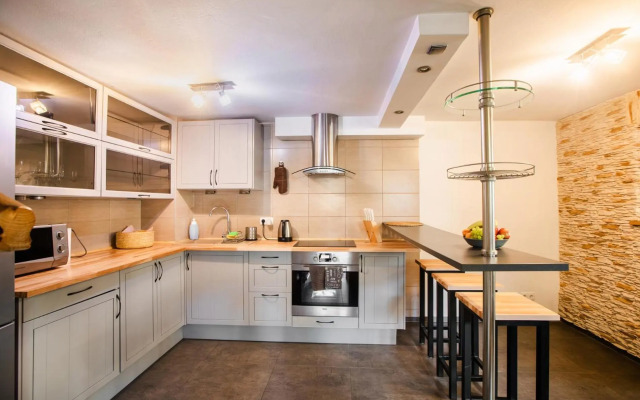 Dwupiętrowy Apartament Grota 2