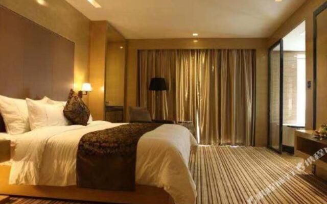 Royal Hotel