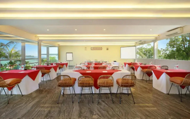 Royal Ocean View Beach Resort