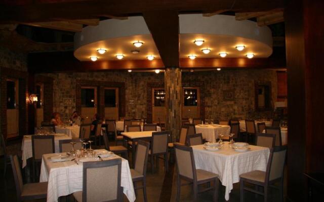 Natyral Razma Resort